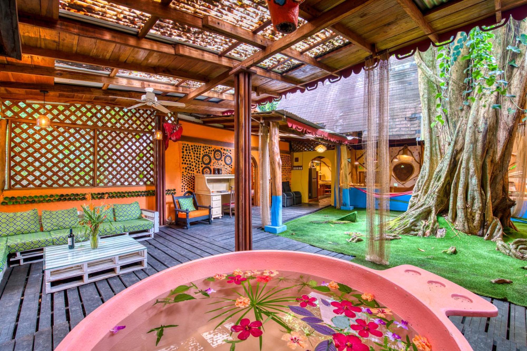Tree House Beachfront Lodge Puerto Viejo de Talamanca Εξωτερικό φωτογραφία